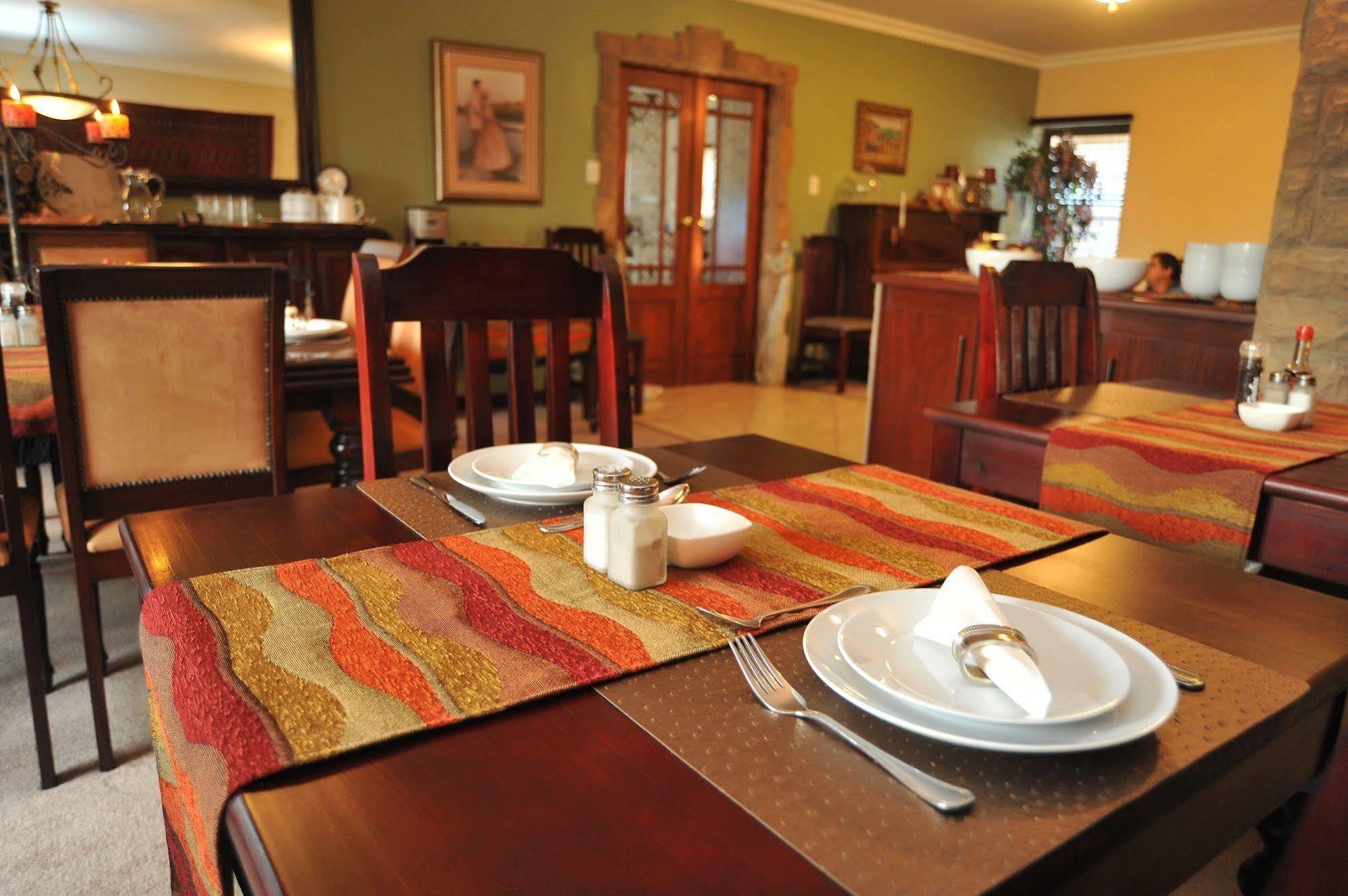 Sunset Manor Guest House Potchefstroom Kültér fotó